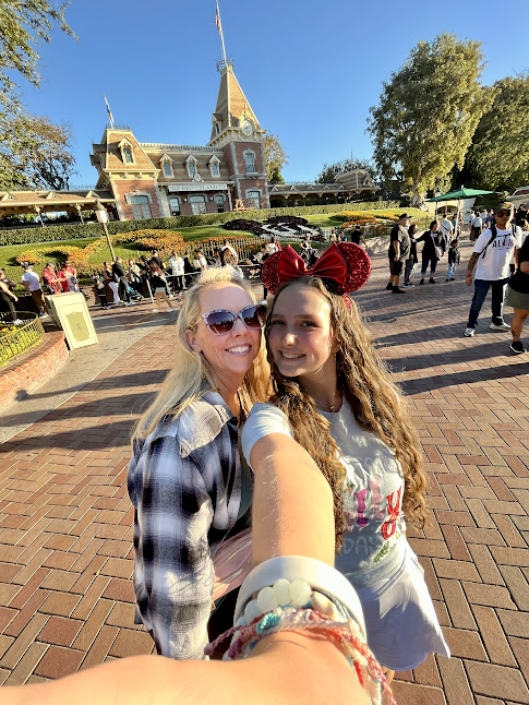 Leah and Jillian at DIsneyland